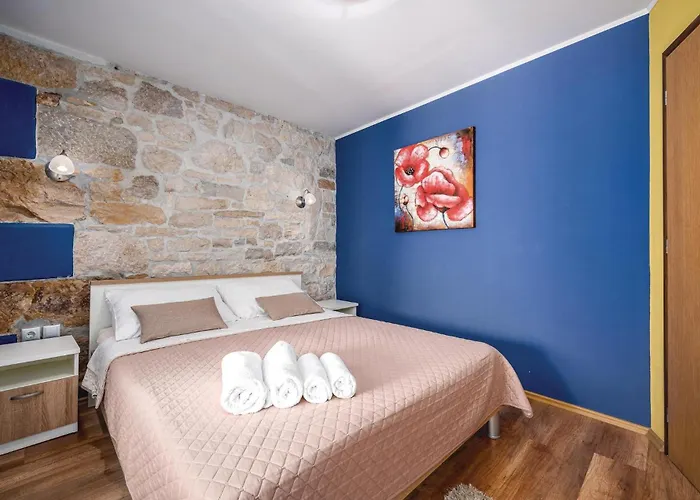Apartman 13 *