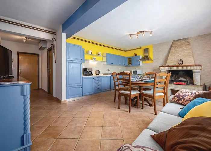 13 Apartman *