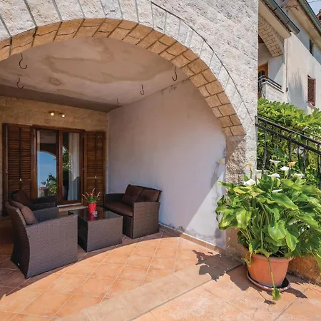 13 Апартаменты