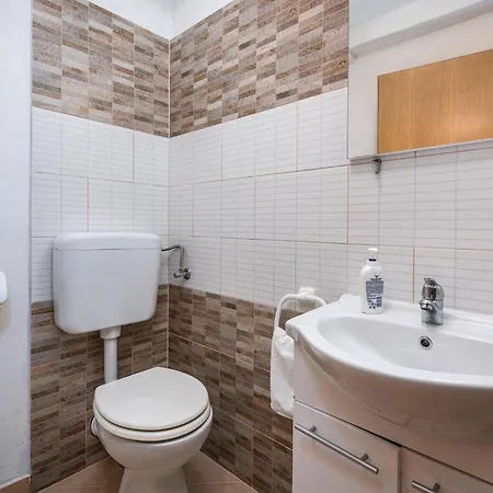 Apartment In With Kitchen
